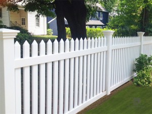 PVC-Vinyl-Picket-Fence-FM-401-For-Residential-Prop011-300x225